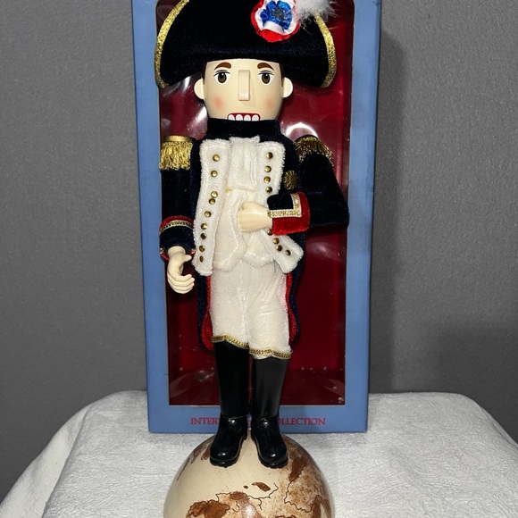 Rare Vintage Nutcracker Village 2005 Napoleon Figurine in Black and White - Picture 2 of 15